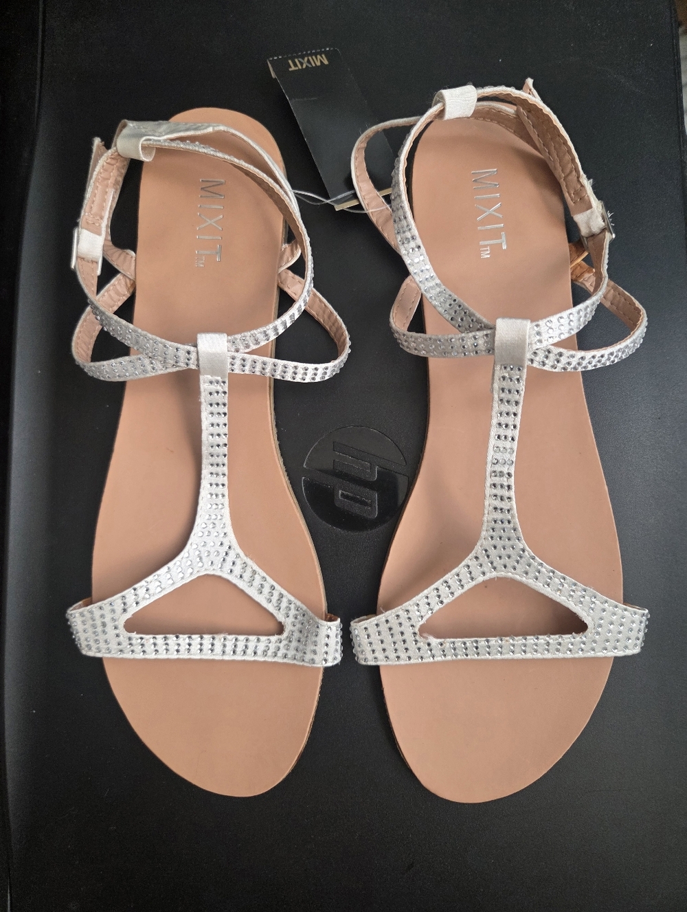 Mixit Women’s Silver Rhinestone T-Strap Sandals New With Tag